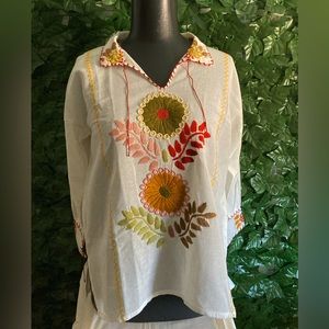 Artesanal Floral Top